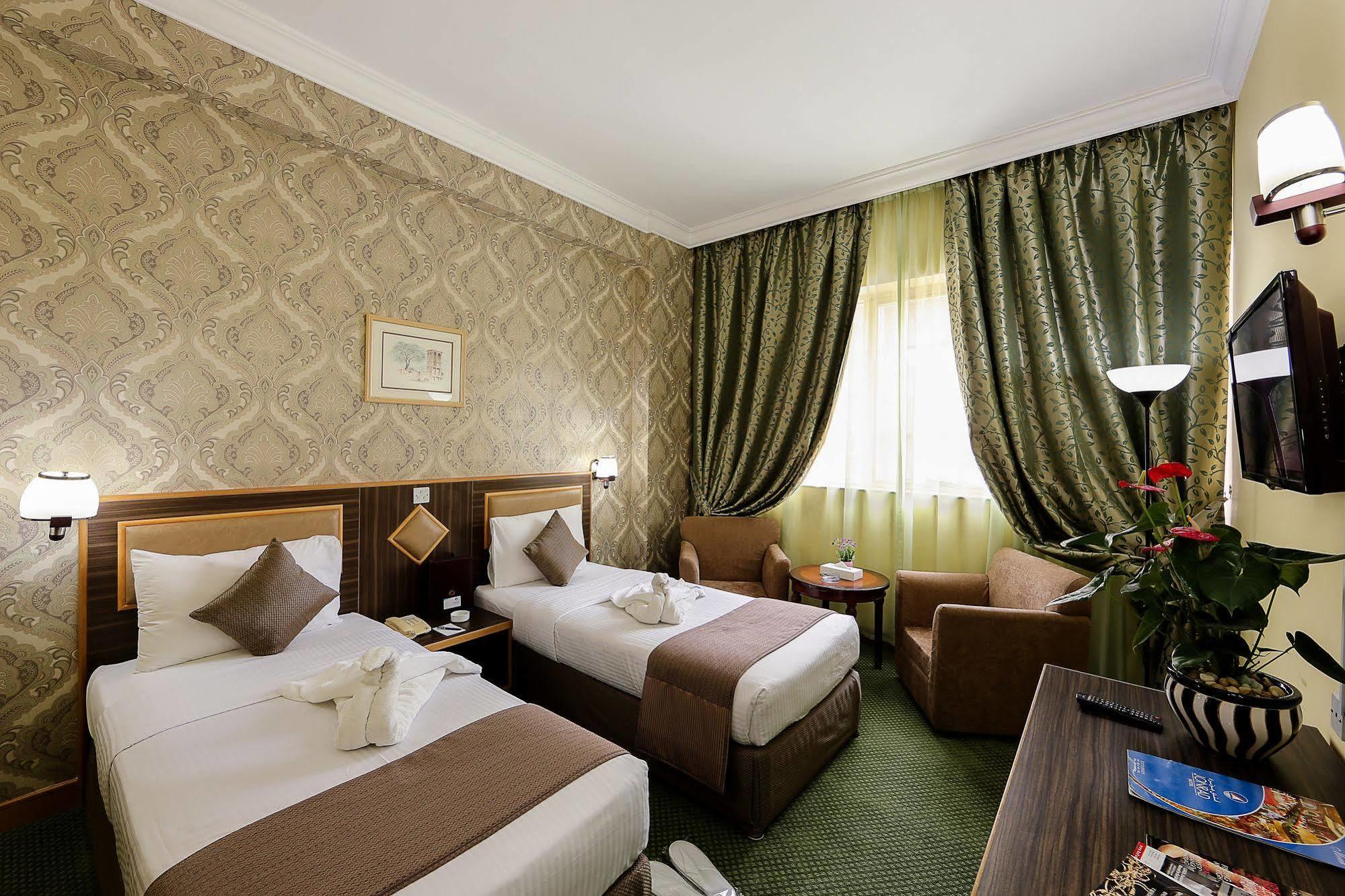 Jonrad Hotel Dubai Exterior photo